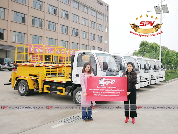 Lift Platform Truck ISUZU and Road Sweeper Truck